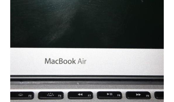laptop APPLE, MacBook Air A1370, zonder lader, paswoord niet gekend, werking niet gekend, met opbergtas
